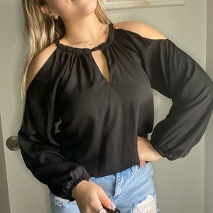 Black Shoulder Peek Longsleeve
